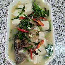 鲫鱼豆腐汤