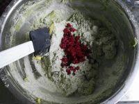 抹茶蔓越莓饼干的做法步骤9